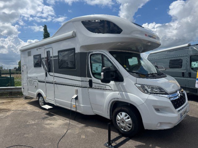 Adria Coral XL Axess 650 DK AXXES