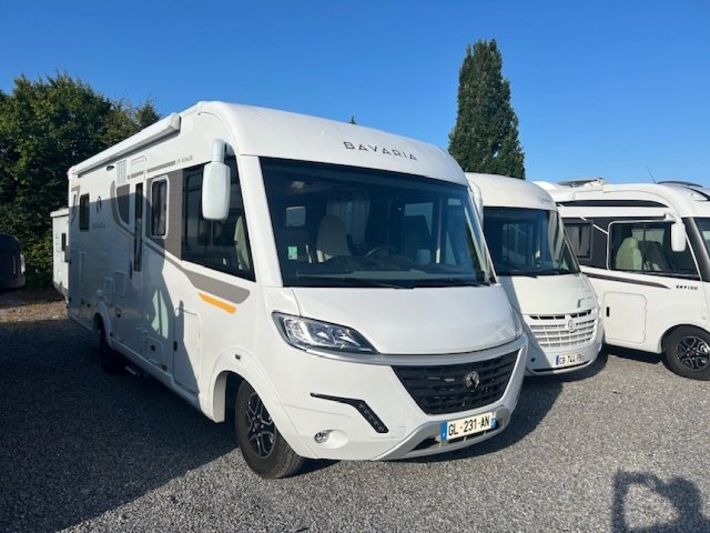 Bavaria Initial I741FC Nomade