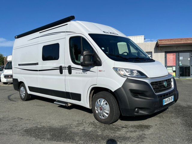 Font Vendome Leader Van evasion