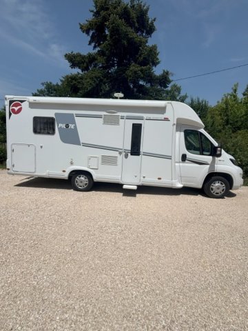 Pilote P 746 C