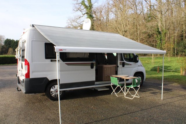 Rapido Van V56
