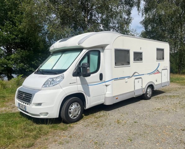 Adria Coral 690 SP