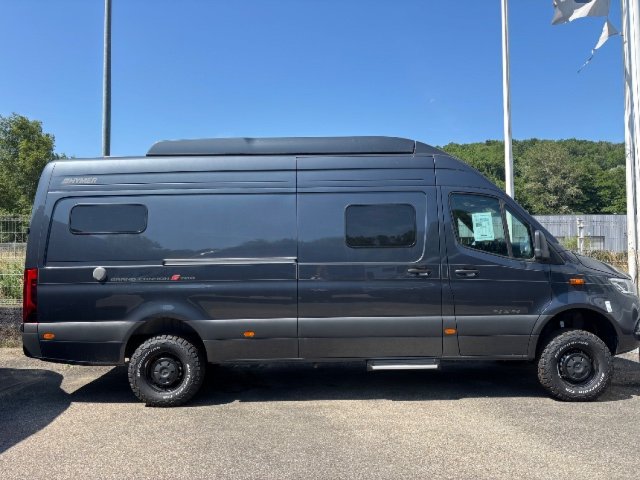 Hymer Camper Vans / Hymercar Grand Canyon S 700 4X4