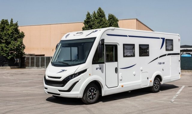 Mc Louis Nevis 281