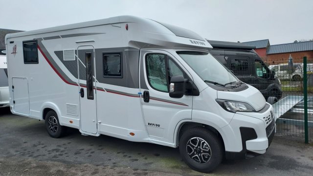 Rapido 686 F