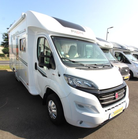 Pilote P 696 D Essentiel