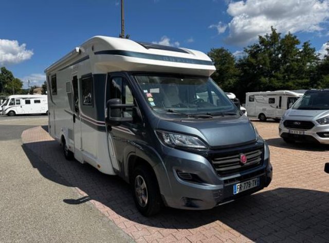Rapido 696 F Premium Edition
