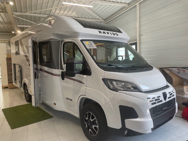 Rapido 696 F