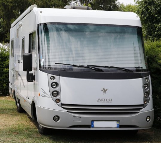 Niesmann+Bischoff Arto 69 PL
