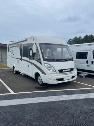 Hymer B 678