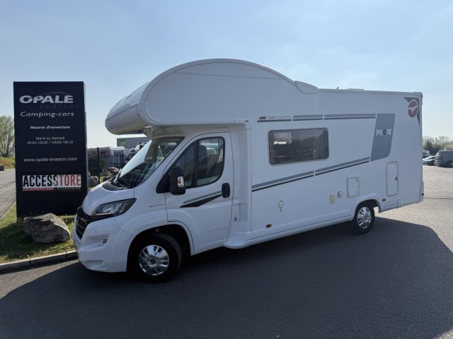 Pilote Fourgon Van C 690