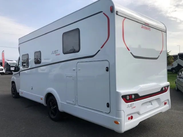 Dethleffs Just T 7052 DBL T7052