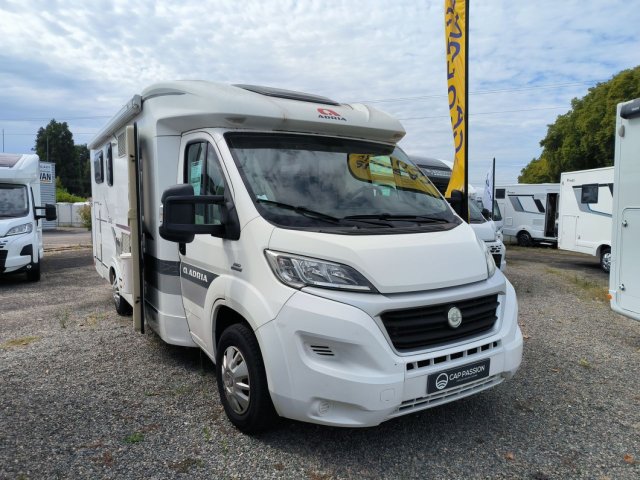 Adria Coral Axess 690 SC