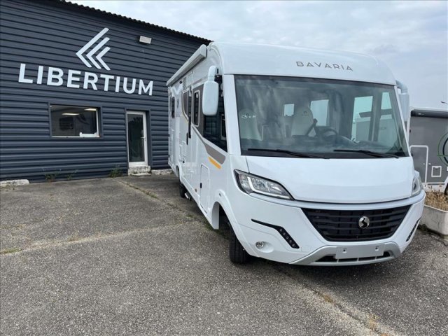 Bavaria Initial I740FC Nomade