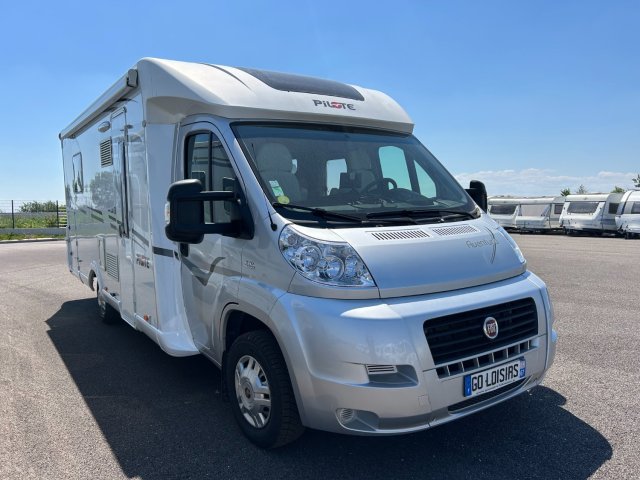 Pilote Aventura P 730